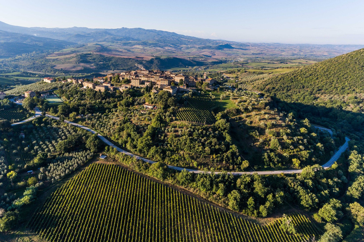 Il Rosso di Montalcino non basta più: in arrivo altri 364 ettari 